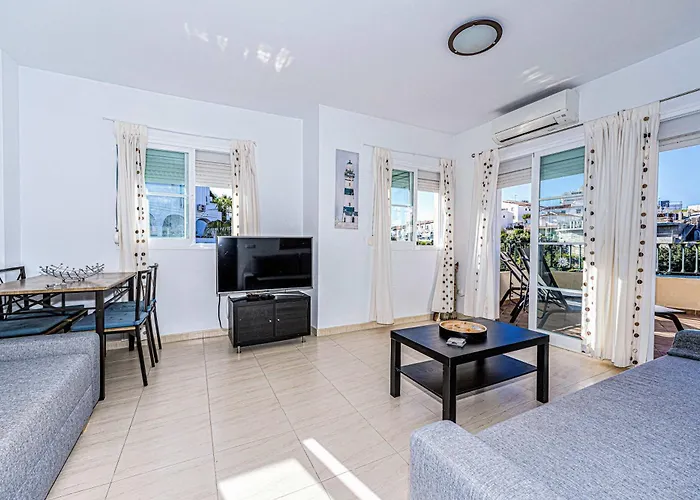 Jardines De Burriana 33 * 内尔哈