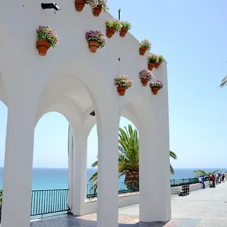 Jardines De Burriana 33 * Нерха